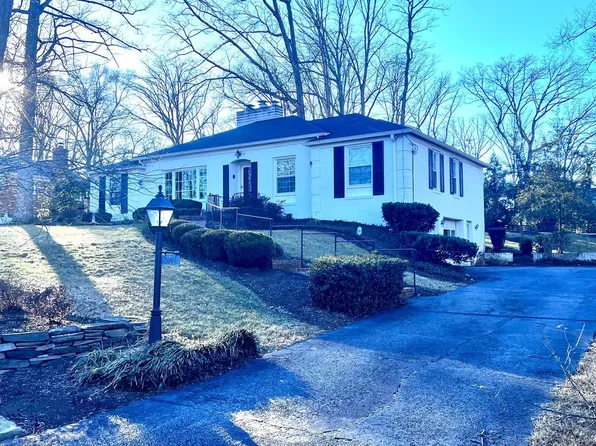 9104 Volunteer Dr, Alexandria, VA 22309