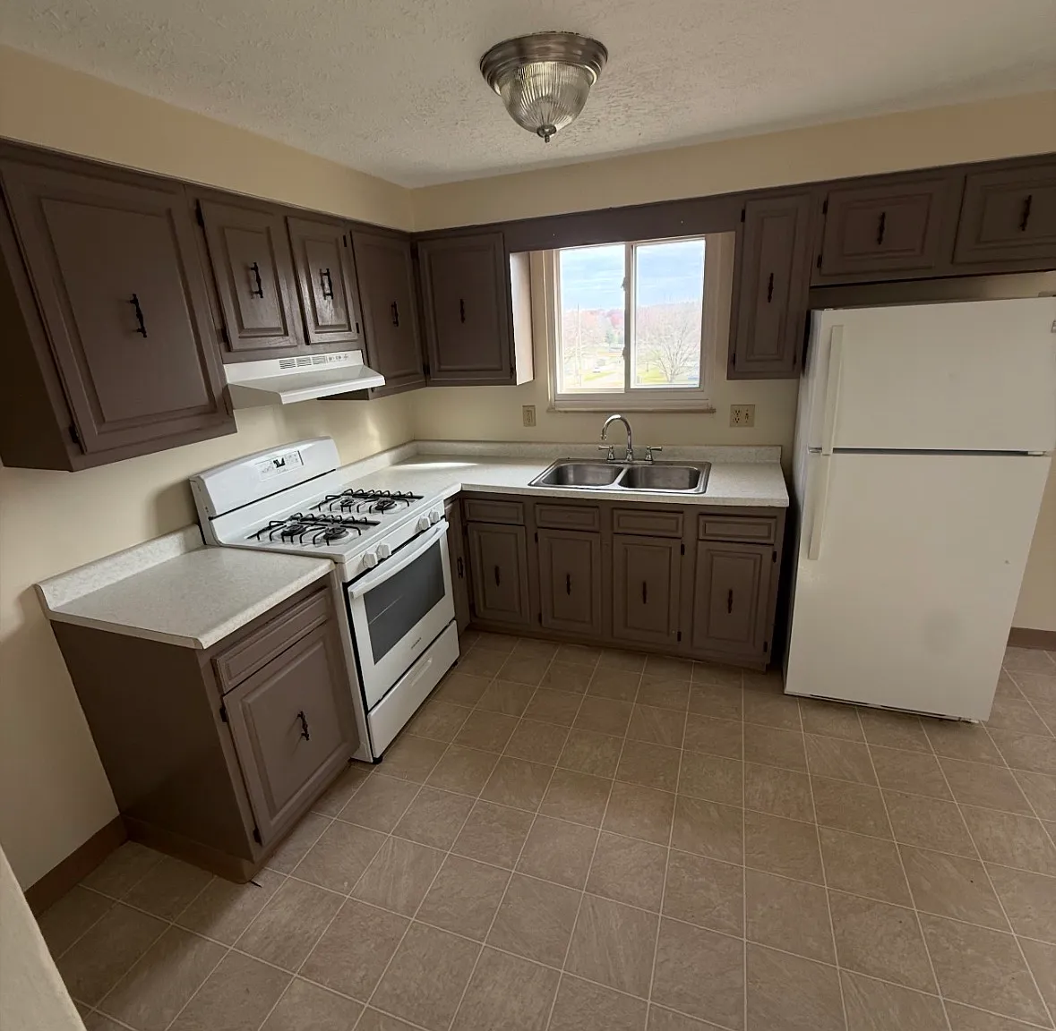 2 bed, $1,195 — Photo 3