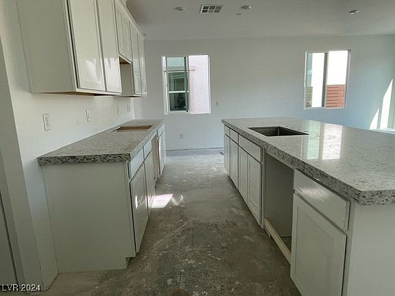 3rd image of 245 Jaldena Ln