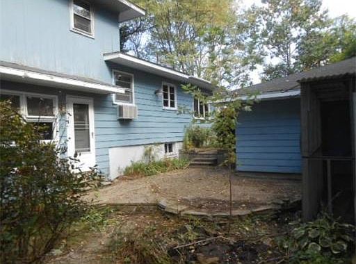 4th image of 272 Morgan Ave