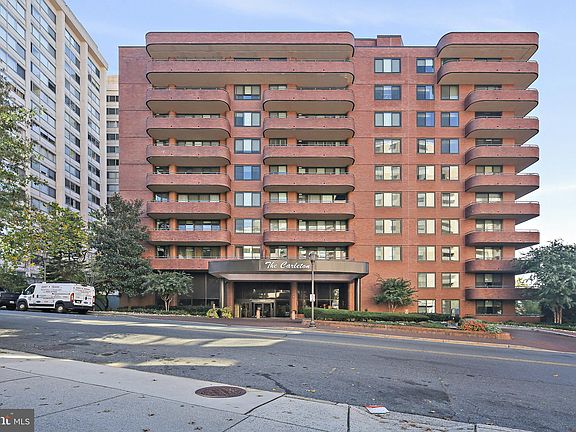 3rd image of 4550 N Park Ave APT T113