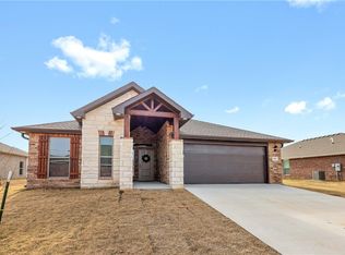 2417 Lock Ln, Pea Ridge, AR 72751