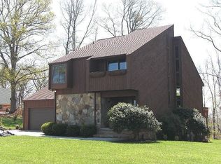 303 Battlefield Dr, Dandridge, TN 37725