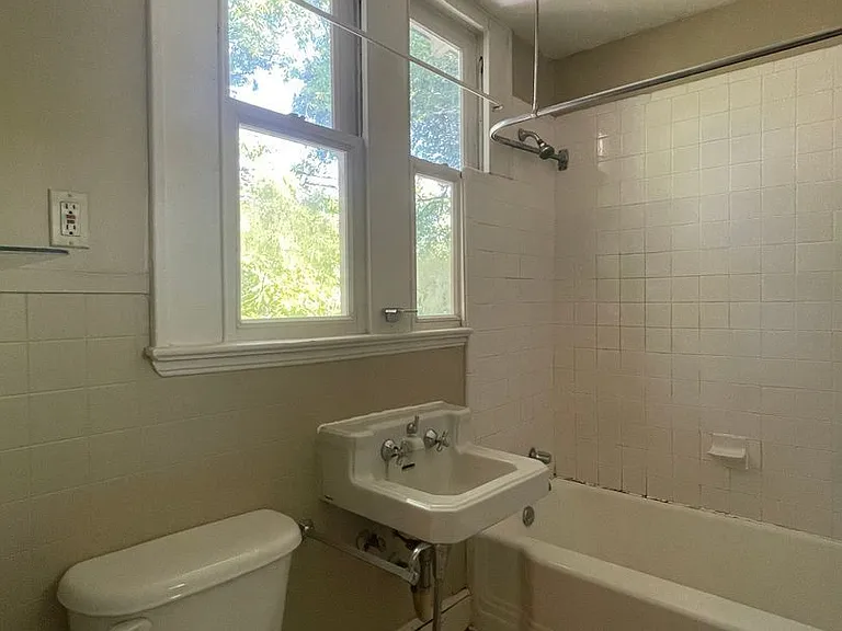 1457 Oglethorpe St #4 — Photo 9