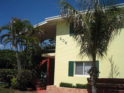 1st image of 808 Lighthouse Dr APT D
