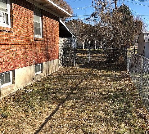2nd image of 524 Euclid Ave