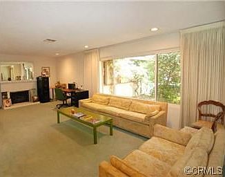 4th image of 1361 E Cypress Ave