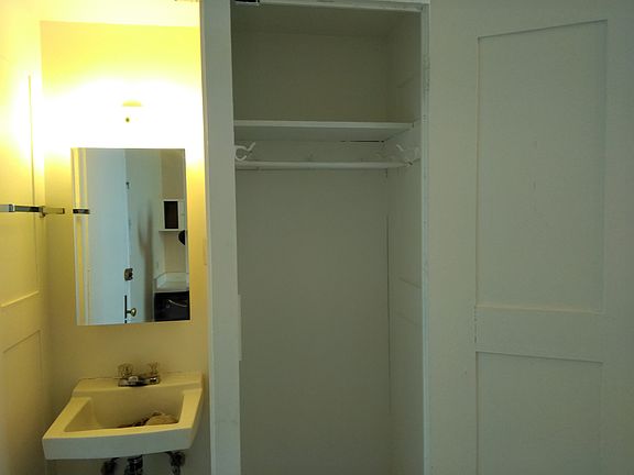 3rd image of 1255 Polk St APT 55