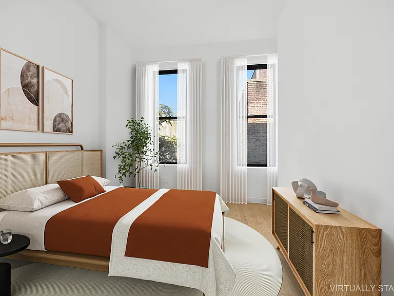 243 E 13th St #3 — Photo 7