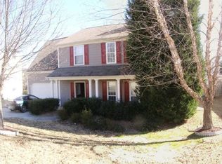 3851 Plantation Mill Dr, Buford, GA 30519