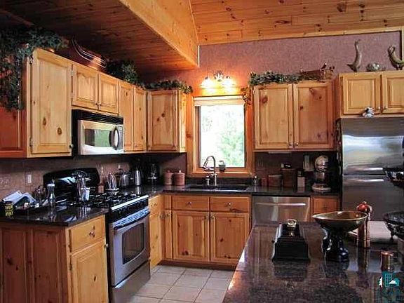 2nd image of 22 Lodge Ln