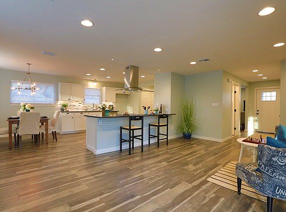 5th image of 825 Whitewing Dr