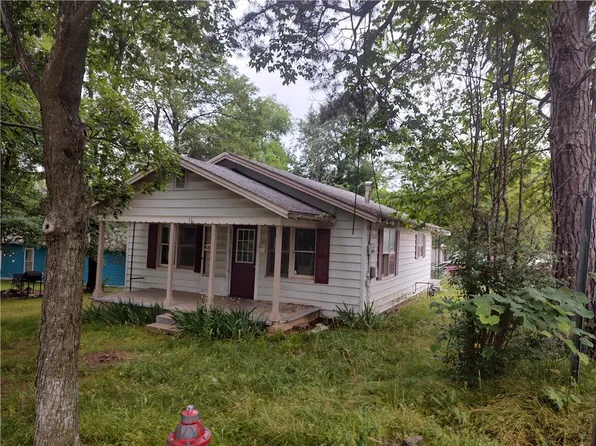 118 Ada Ave, Berryville, AR 72616