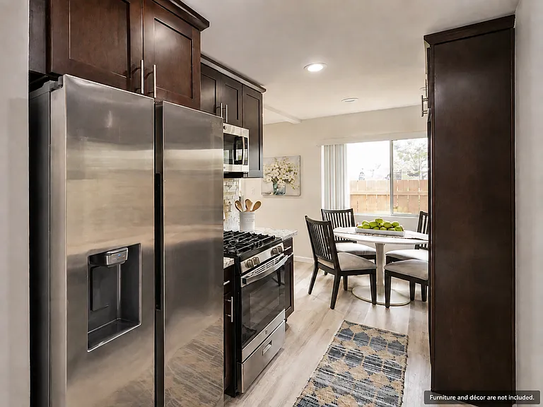 Westgate Apartments in Linda Vista — Photo 32