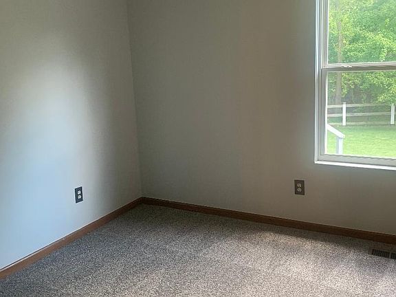4th image of 4560 Coachford Dr