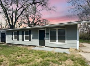 44 E Adams Dr, Cahokia, IL