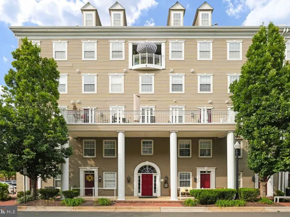 1405 Roundhouse Ln APT 502, Alexandria, VA 22314