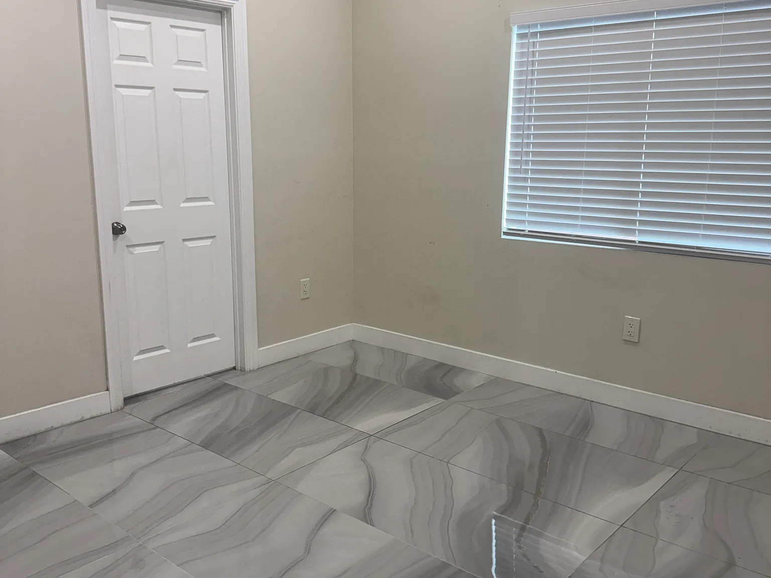 3 bed, $1,450 — Photo 2