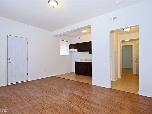 5th image of 3405 Fairview Ave #6323220