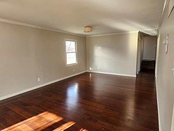 4th image of 7336 Chesapeake Rd