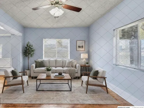 115 N 43rd Ave, Omaha, NE 68131