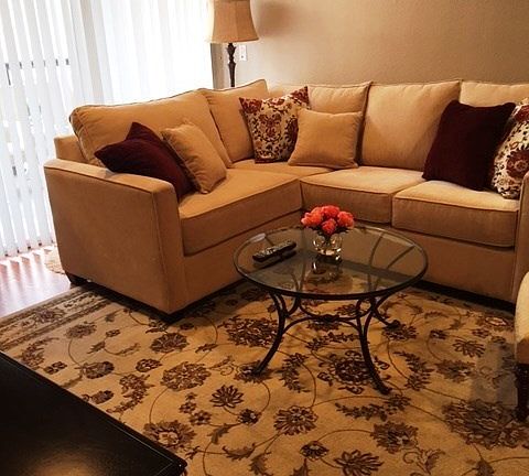 2nd image of 5540 Owensmouth Ave APT 101
