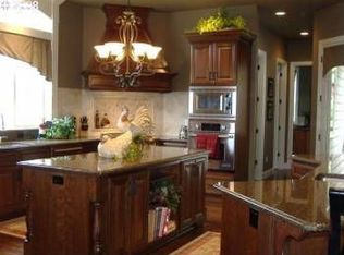 2032 NW Sierra Ln, Camas, WA 98607