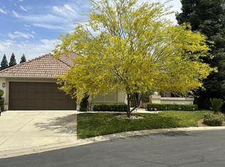 6086 N Demure Ct, Fresno, CA 93722