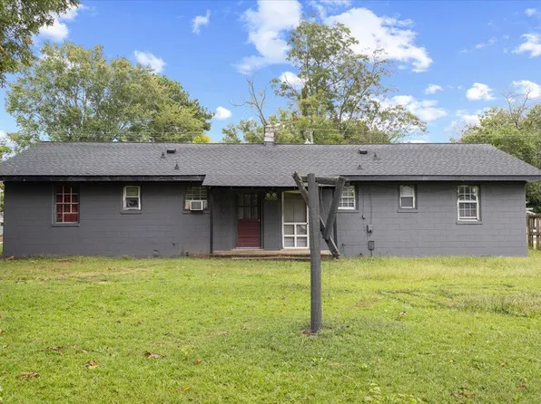 1209 Evergreen Rd, Rocky Mount, NC 27803