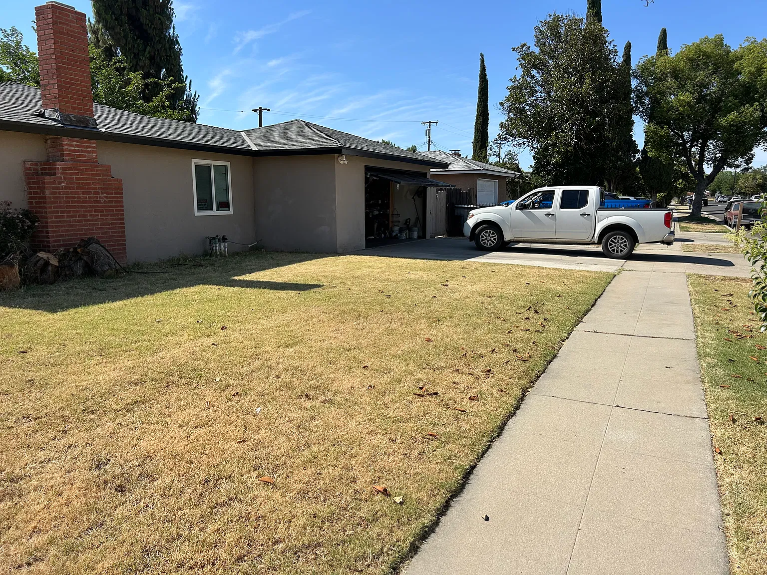 3 bed, 1008 sqft, $1,900 — Photo 1
