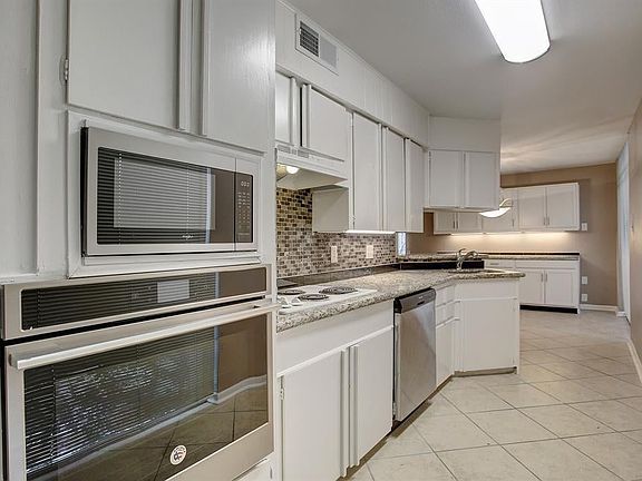 5th image of 513 S Post Oak Ln #5206