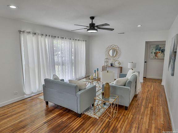 3rd image of 530 SHADWELL DR