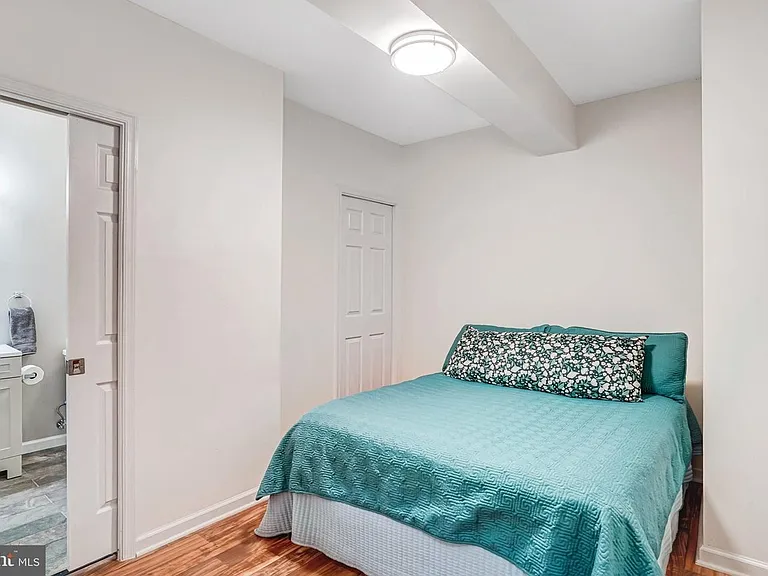 3936 Kernstown Ct — Photo 22