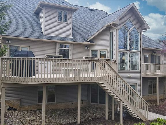 3rd image of 439 Sawgrass Dr