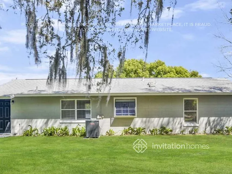 316 E Rose Ln — Photo 18