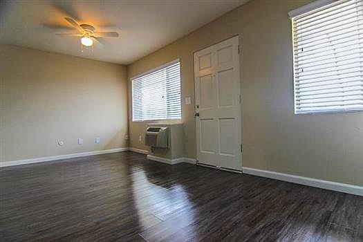 5th image of 8605 Mellmanor Dr APT 4