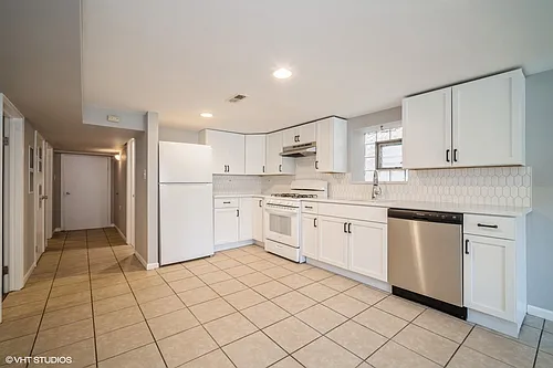 5116 W Deming Pl #G Photo 1