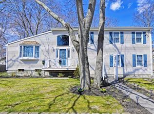 7 E Public St, Assonet, MA 02702