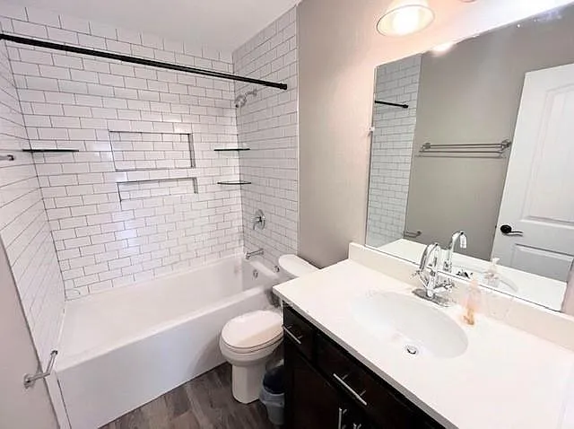 57 Nantucket Dr — Photo 5