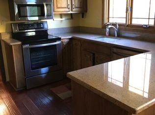 41696 Rayburn Dr, Northville, MI 48168