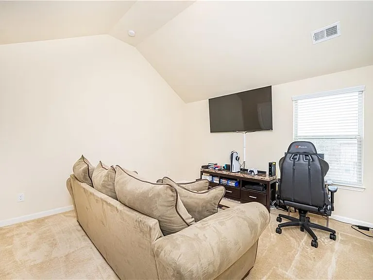 7761 Sylvaner Ln — Photo 31