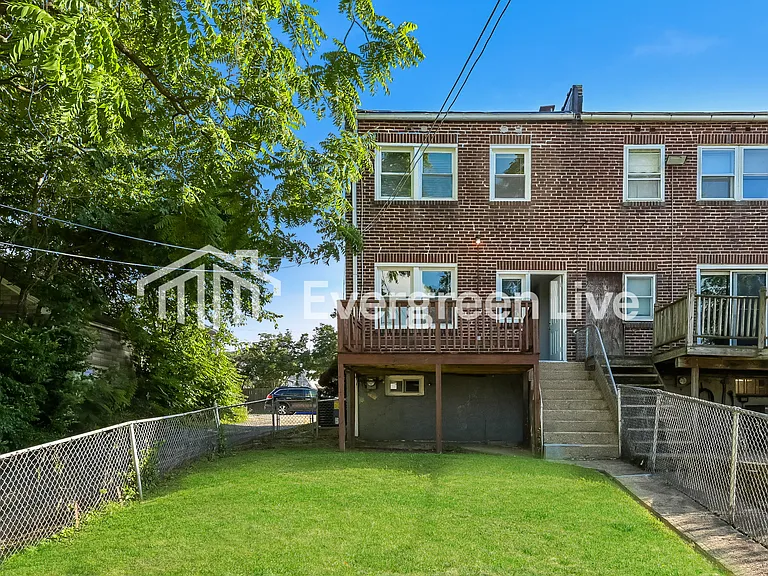 200 W Riverview Rd — Photo 13