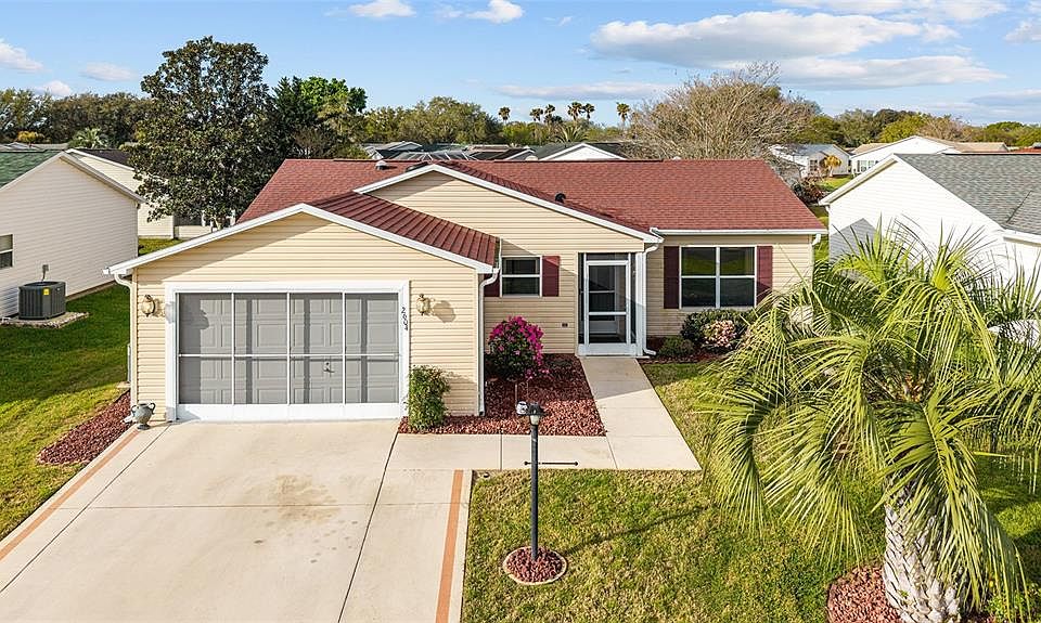1st image of 2604 Privada Dr