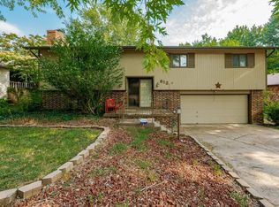 812 E Community Ct, Derby, KS 67037