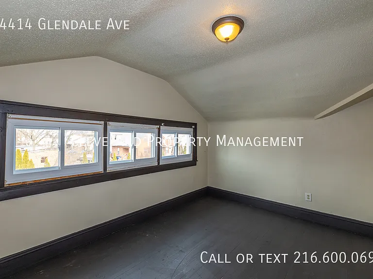 14414 Glendale Ave — Photo 21