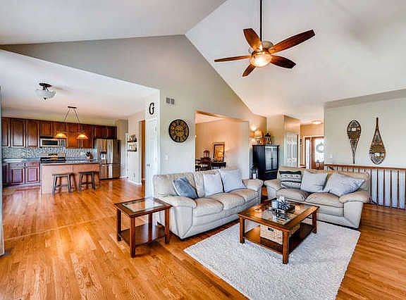 3rd image of 39W369 W Mallory Dr