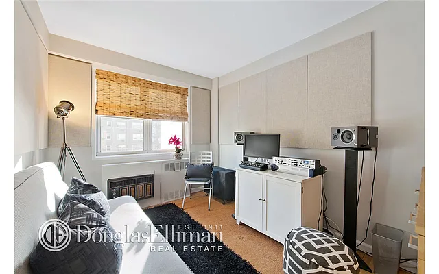 Sold by Douglas Elliman | media 19