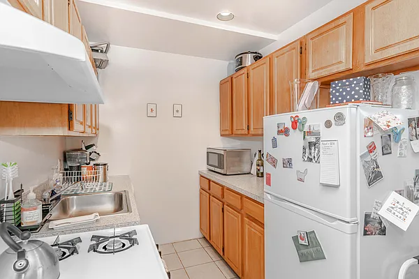 Rented by Keller Williams NYC | media 9