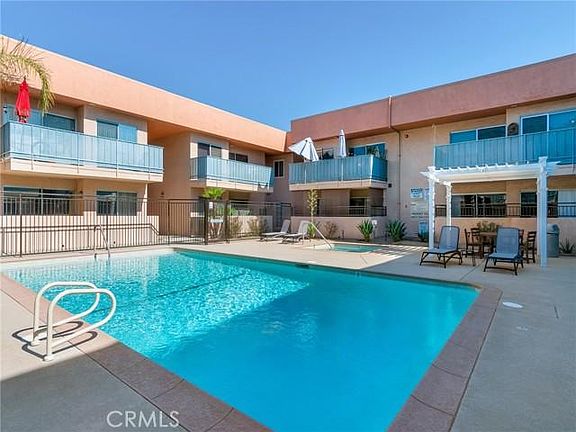 4th image of 404 N Sunrise Way #124