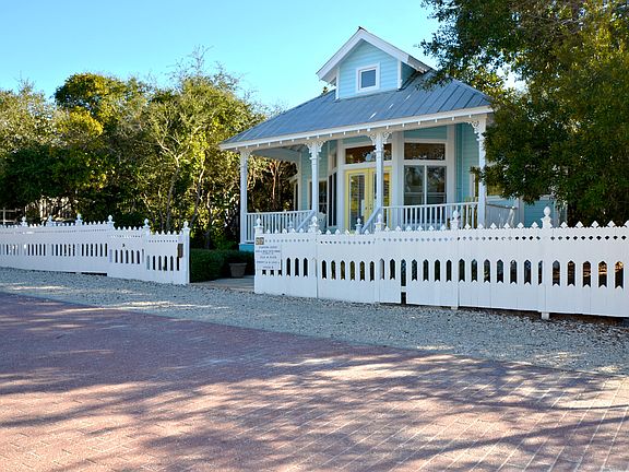 Quintessential Seaside